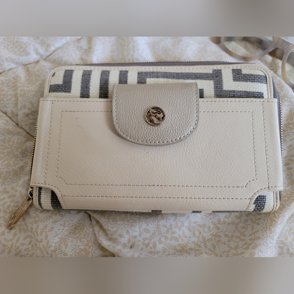 Spartina 449 linen wallet grey and cream pattern